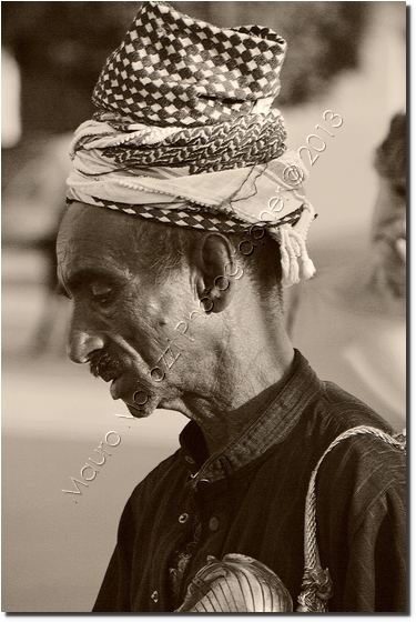 Il Cairo 2010 - "il cammelliere delle piramidi" Giza